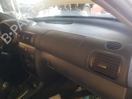 Tableau de bord AUDI A3 (8L1) 1.6 (102 hp) 18257825