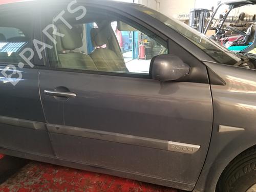 Used Right front door RENAULT MEGANE II (BM0/1_, CM0/1_) 2.0 dCi (BM1K, CM1K) (150 hp) 11199573
