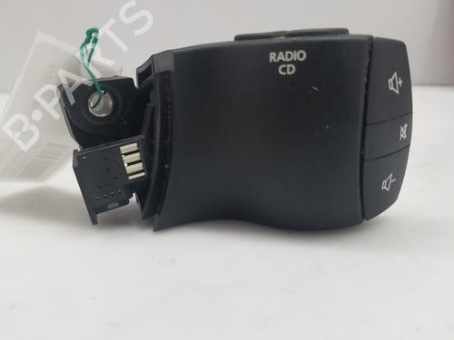 Used Steering wheel controls RENAULT KOLEOS I (HY_) 2.0 dCi (HY0K) (150 hp) 18748648