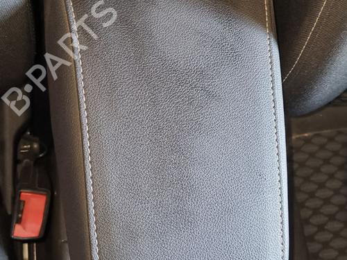 Used Armrest / Center console OPEL ASTRA K (B16) 1.6 CDTi (68) (110 hp) 28669562