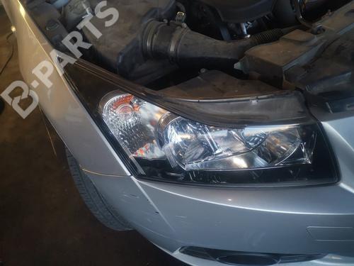 Used Right headlight Right headlight CHEVROLET CRUZE (J300) 2.0 CDI (150 hp) 10754965 10754965