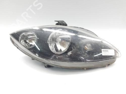 Used Right headlight SEAT LEON (1P1) [2005-2013]  30849662