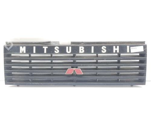 Grill MITSUBISHI PAJERO I (L04_G, L14_G) 2.5 TD (L044G, L049G) (95 hp) 22810211