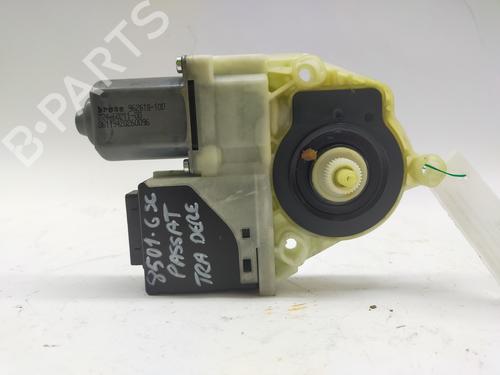 Used Right rear window motor Right rear window motor VW PASSAT B6 (3C2) 2.0 TDI (110 hp) 33619801 33619801