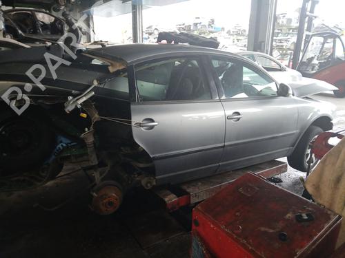 Left headlight VW PASSAT B5.5 (3B3) 1.9 TDI | BP21220388C28 