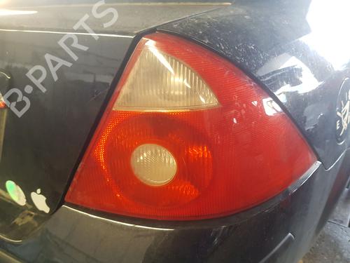 Højre baglygte FORD MONDEO III (B5Y) 2.0 16V TDDi / TDCi (115 hp) 28110368