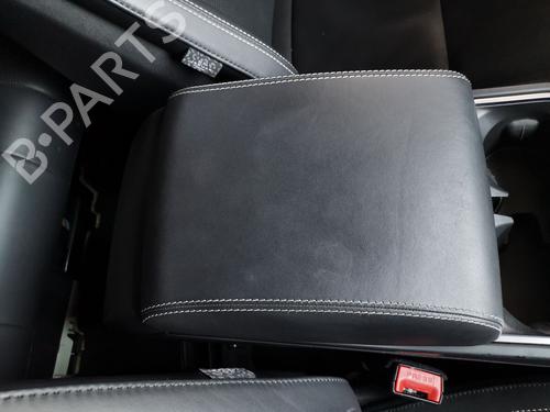 Used Armrest / Center console JAGUAR I-PACE (X590) [2018-2025]  30497832