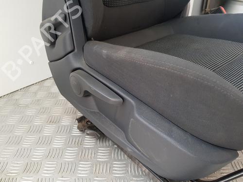 Right front seat PEUGEOT 5008 (0U_, 0E_) 1.6 HDi | BP12429841C16 