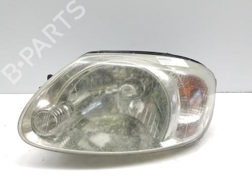 Left headlight HYUNDAI ACCENT II (LC)  | BP23221545C28 