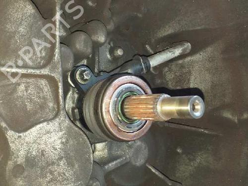 Gearbox RENAULT MEGANE II Saloon (LM0/1_) | BP7232600M3