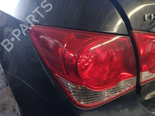 Venstre Baklys Venstre Baklys CHEVROLET CRUZE (J300) 2.0 CDI (150 hp) 33652566 33652566