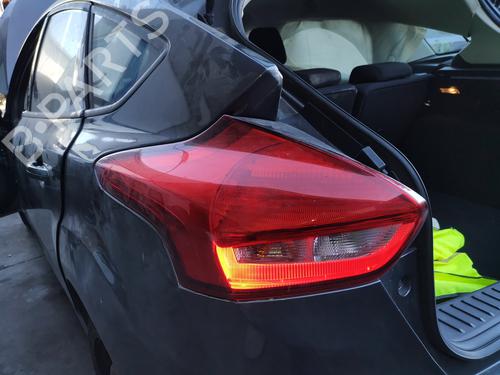 Used Left taillight FORD FOCUS III 1.5 TDCi (120 hp) 12430861