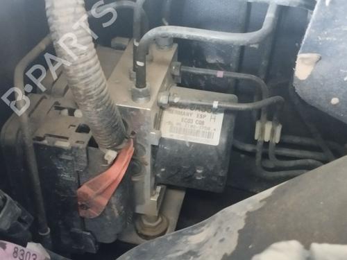 Módulo de ABS MITSUBISHI OUTLANDER II (CW_W) 2.2 DI-D 4WD (156 hp) 32724300