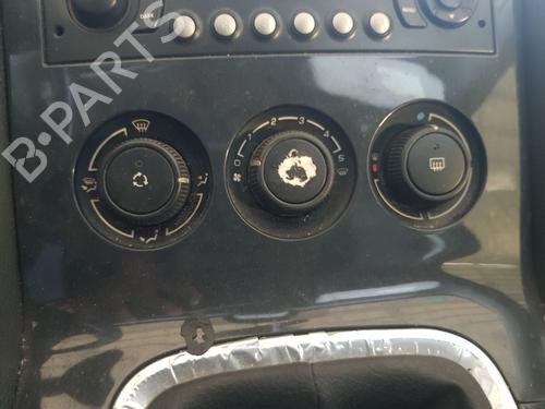climate-control-peugeot-5008-0u_-0e_-2009-2010-2011-2012-2013-2014-2015-2016-2017-30300886 main image