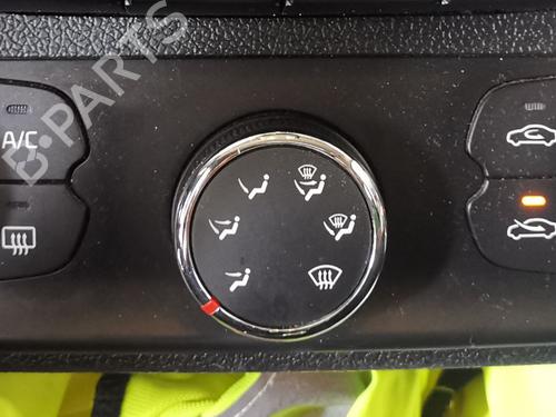 climate-control-kia-ceed-jd-2012-2013-2014-2015-2016-2017-2018-36680976 main image