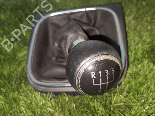Used Shift knob VW GOLF VI (5K1) [2008-2014]  25823220