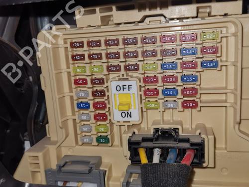 Used Fuse box Fuse box HYUNDAI i30 FASTBACK (PDE, PDEN) [2017-2026] 33982270 33982270