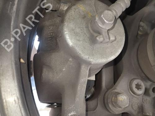Used Right front brake caliper HYUNDAI i30 (PDE, PD, PDEN) [2016-2025]  30172396