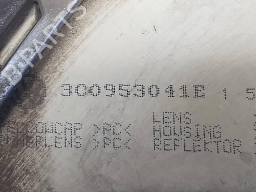 Blinker vorne links VW PASSAT B6 (3C2) | BP30646384C32