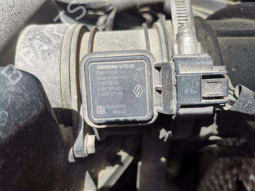 Used Mass air flow sensor SUZUKI GRAND VITARA II (JT, TE, TD) 1.9 DDiS All-wheel Drive (JT419, TD44, JB419WD, JB419XD,... (129 hp) 30175072