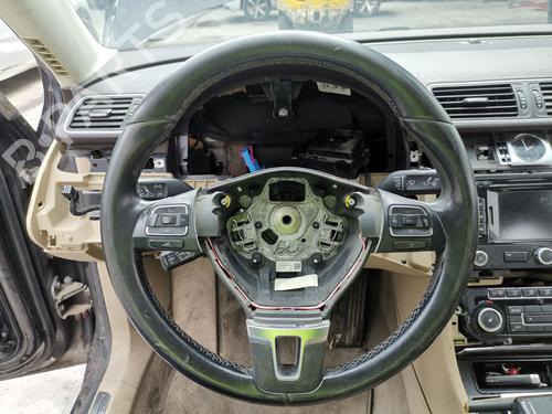 Used Steering wheel VW PASSAT B7 (362) 2.0 TDI (140 hp) 33006300