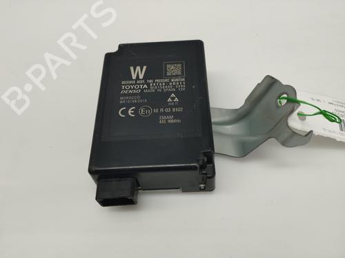 Used Electronic module TOYOTA YARIS (_P13_) 1.5 Hybrid (NHP130_) (101 hp) 13307918