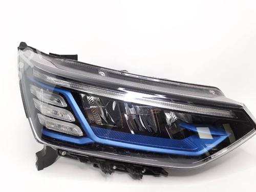 right-headlight-ssangyong-korando-c300-2019-40153561 main image