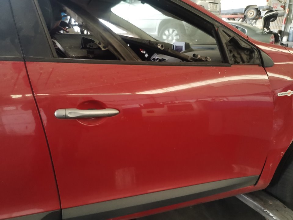 Volante: RENAULT MEGANE III Hatchback - 609581499 - View #8