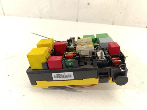 Fuse box PEUGEOT 208 I (CA_, CC_) 1.2 VTI 82 | BP25003292E1 
