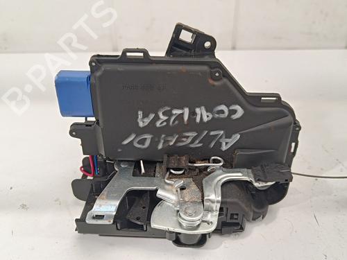 Used Front left lock SEAT ALTEA (5P1) [2004-2015]  16252772