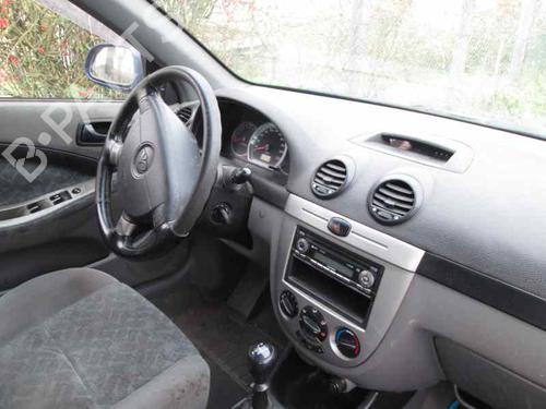 Left front steering knuckle CHEVROLET NUBIRA Saloon 1.6 | BP15612007M25 