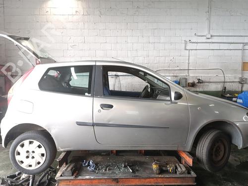 Brugte FIAT PUNTO (188_) 1.9 DS 60 (188.031, .051, .231, .251) 4756059