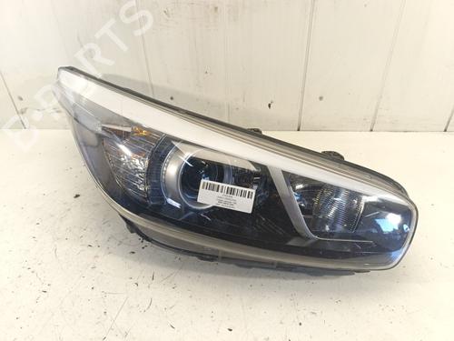 Used Right headlight KIA CEE'D (JD) 1.6 CRDi 136 (136 hp) 29240222