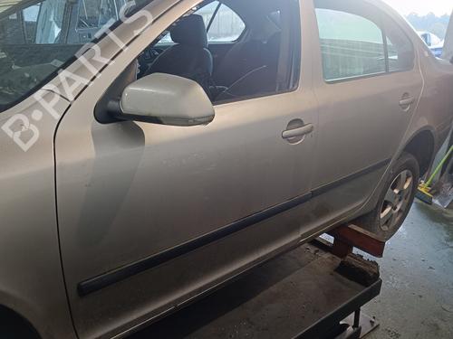 Used Left front door SKODA OCTAVIA II (1Z3) [2004-2013]  28544971