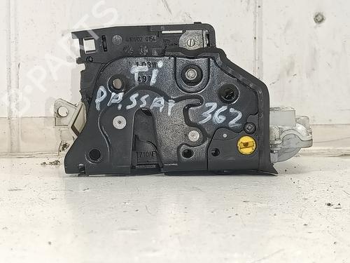 Used Rear left lock VW PASSAT B7 (362) 2.0 TDI (140 hp) 10295415