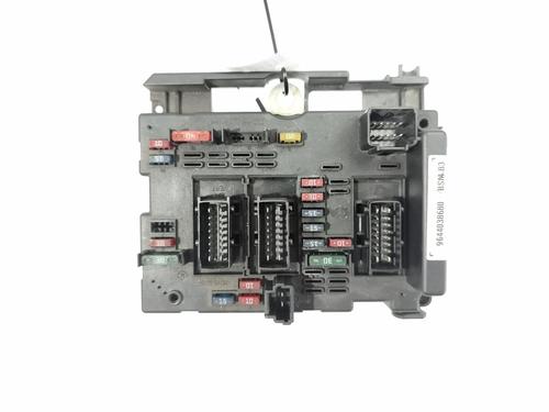 Used Fuse box Fuse box 38736038 38736038