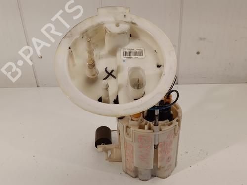 Used Fuel pump BMW 1 (F20) 116 d (116 hp) 15538985