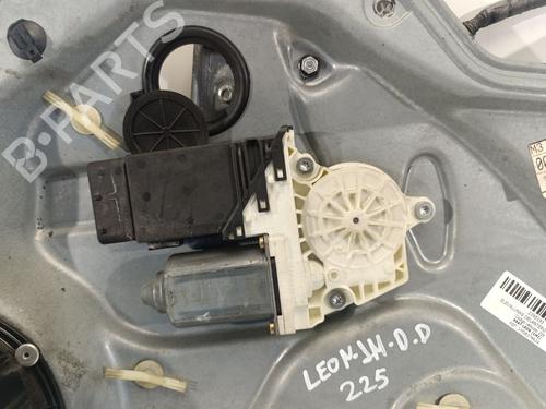 Front right window mechanism SEAT LEON (1M1) 1.9 TDI | BP29546130C23 