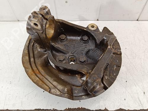 Used Right front steering knuckle BMW 1 (E81) 120 d (177 hp) 11724358