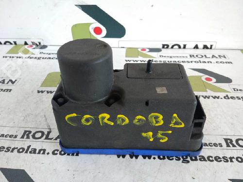 Used Comfort control module SEAT CORDOBA (6K1, 6K2) [1993-2002]  4051401