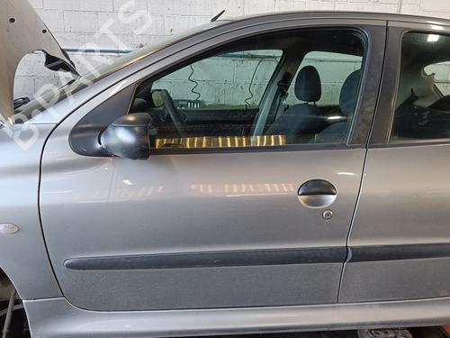 Used Left front door PEUGEOT 206 Hatchback (2A/C) [1998-2012]  28545023