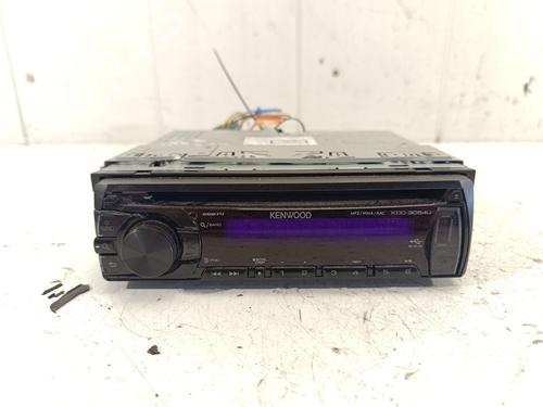 Used Radio VW GOLF III (1H1) 1.9 TD, GTD (75 hp) 27286311