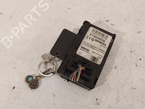 Used Ignition barrel RENAULT SCÉNIC II (JM0/1_) [2003-2010]  13211126