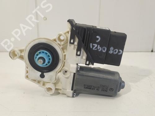 Left rear window motor VW GOLF VI (5K1) 1.4 TSI | BP8202214E23