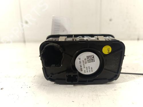 Forlygtekontakt AUDI A3 Limousine (8VS, 8VM) 2.0 TDI | BP30090249I24