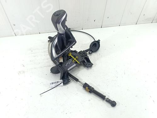 Used Gear lever BMW 2 Active Tourer (U06) 218d (150 hp) 30135086
