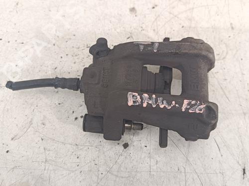 Remklauw links achter BMW 1 (F21) 118 d (150 hp) 11585188