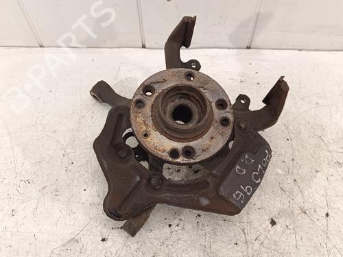 Used Right front steering knuckle VW POLO III (6N1) [1994-1999]  12547591