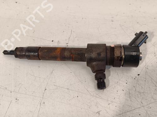 Used Injector OPEL ZAFIRA / ZAFIRA FAMILY B (A05) 1.9 CDTI (M75) (120 hp) 13526110