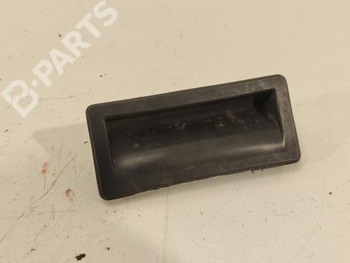 Used Tailgate handle Tailgate handle AUDI A4 B8 (8K2) 2.0 TDI (136 hp) 8955433 8955433